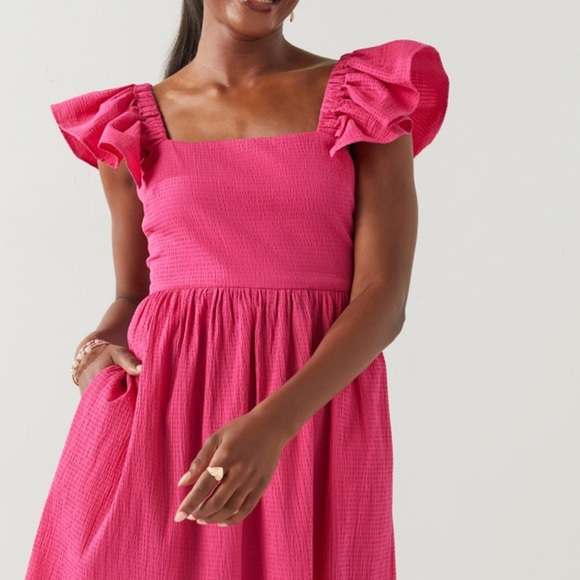 Francesca's Collections Dresses & Skirts - NWT Alice Flutter Sleeve Mini Dress - Pink